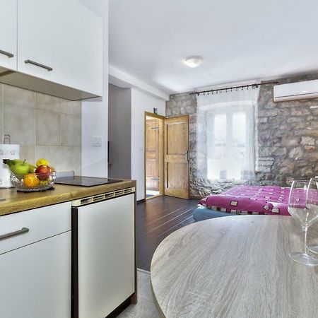 Apartmani Anna ウマグ エクステリア 写真