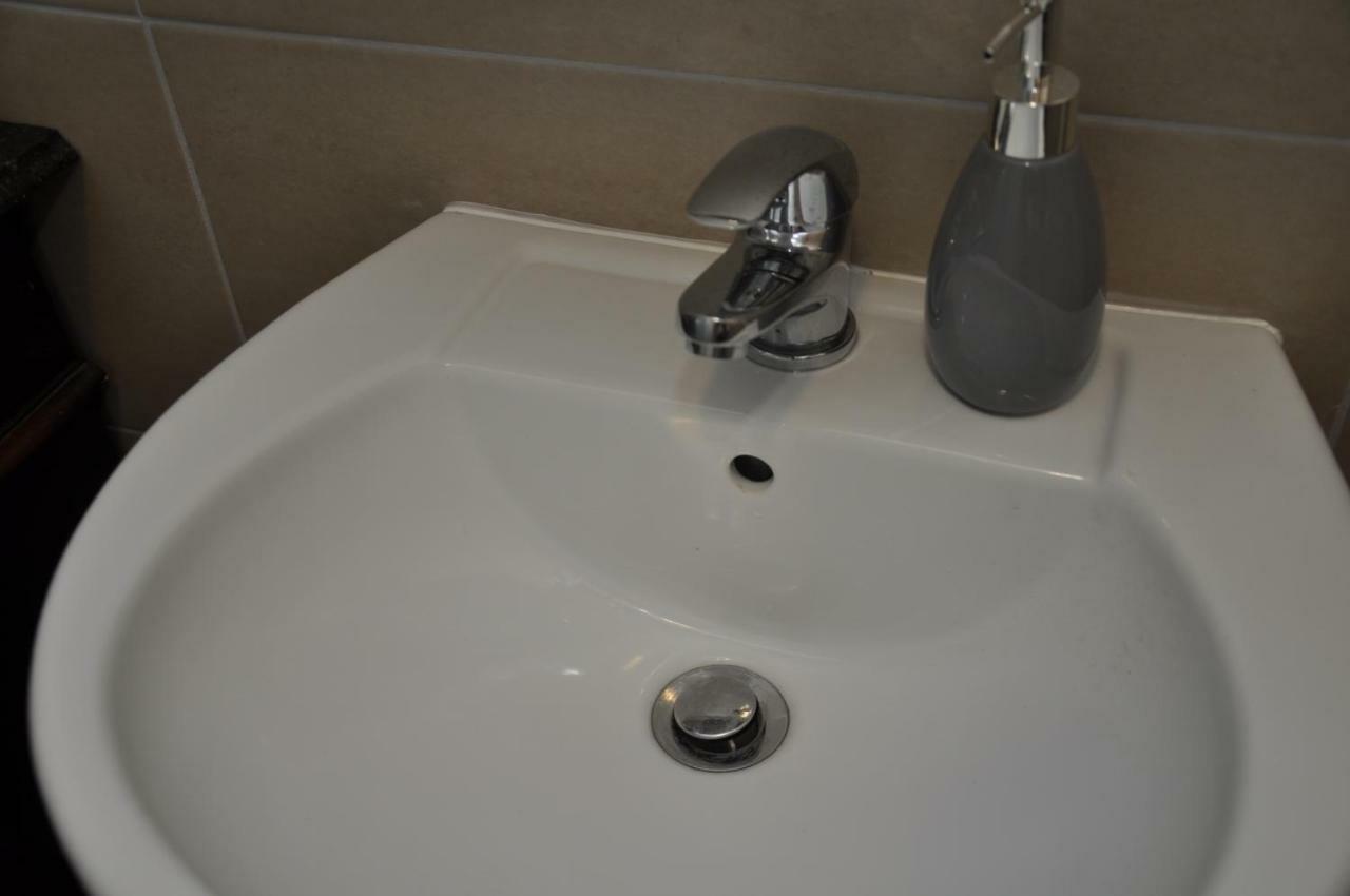 Apartmani Anna ウマグ エクステリア 写真
