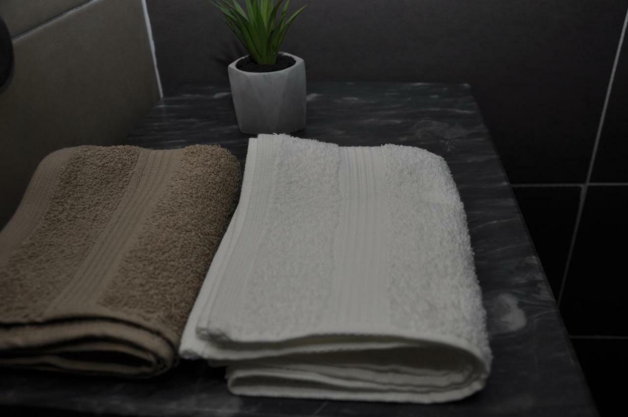 Apartmani Anna ウマグ エクステリア 写真