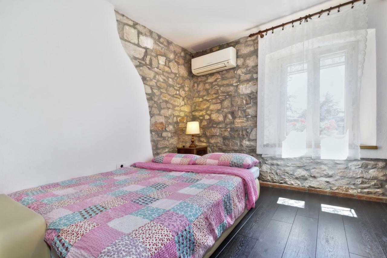 Apartmani Anna ウマグ エクステリア 写真